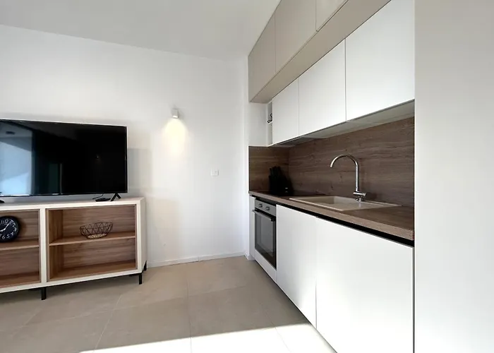 Sandi Hvar Lägenhet *