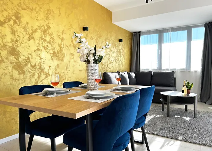 Sandi Hvar Lägenhet *