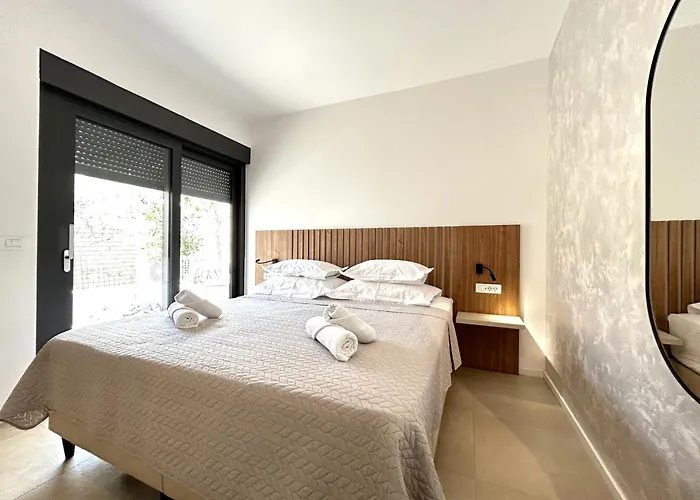 Sandi Hvar * Hvar Town