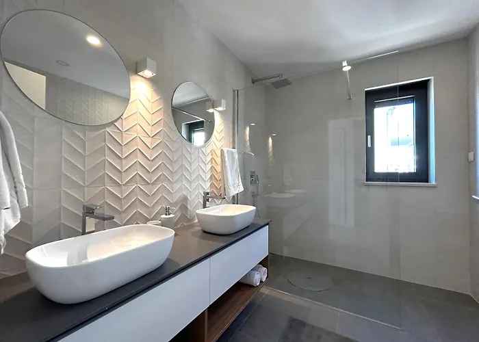 Apartment Sandi Hvar