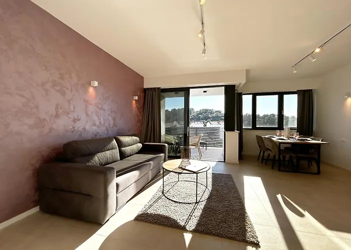 Apartment Sandi Hvar *